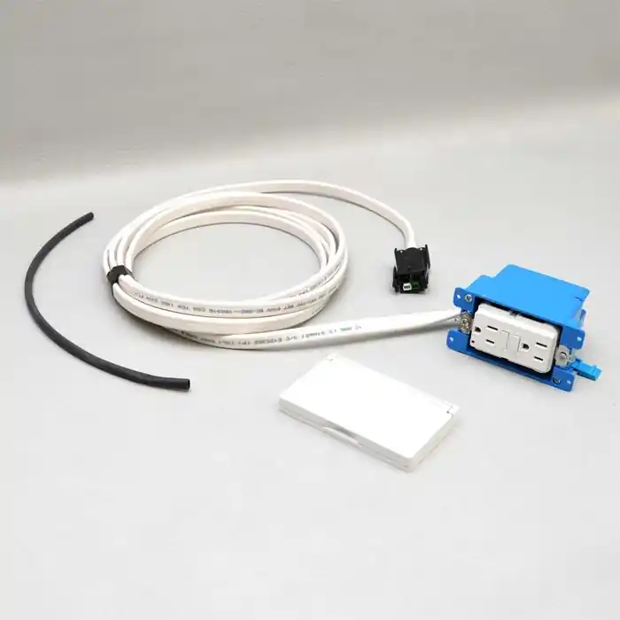 Order Now Avalon Boat Secondary AC Outlet 120446 | 15 Amp 125 Volt 10' L