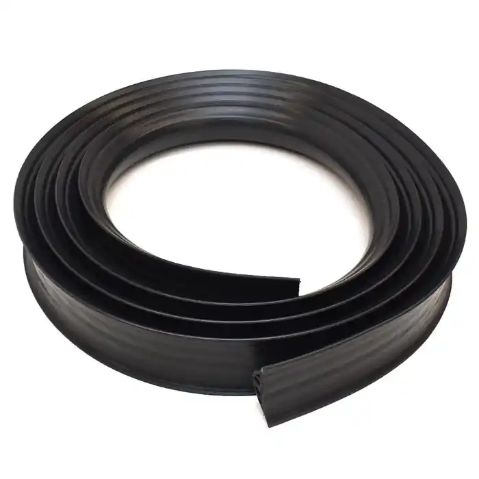 Editor’s Pick Dockmate Boat Dock Edging 45981 | Double-Molded Black