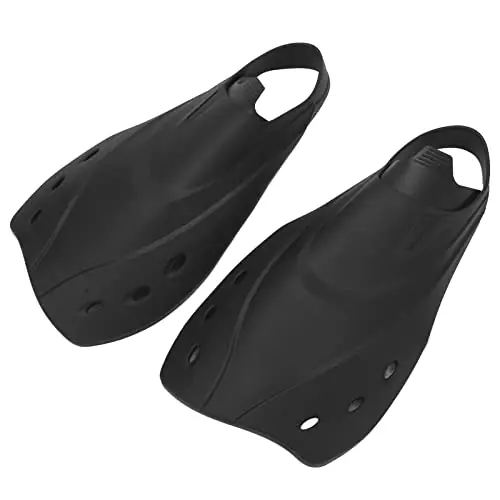 Short Diving Fins, 2Pcs Short Fins Smoother Edges Drain Hole Design Moderate Softness Adjustable TPR Swimming Fins for Diving, Water Sports Best Seller
